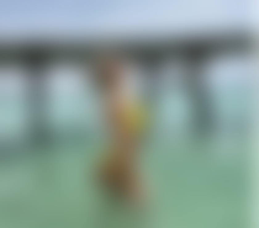 London Gatwick Airport - Crawley — ✅CARLA💛NEW HERE IN YOUR TOWN❇️24 7❤️