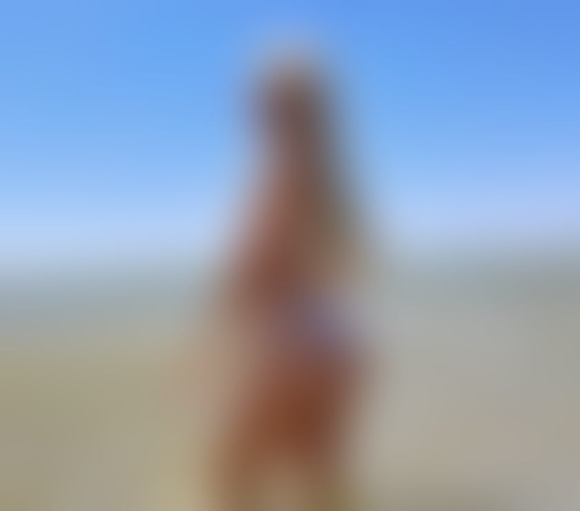 London Gatwick Airport - Crawley — ✅CARLA💛NEW HERE IN YOUR TOWN❇️24 7❤️