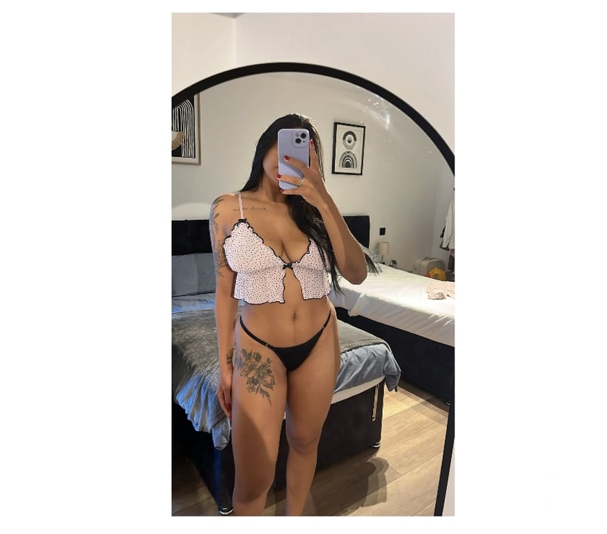 Escorts Gloucestershire Cheltenham - Photos for Camila, your hot cat 😋🫦