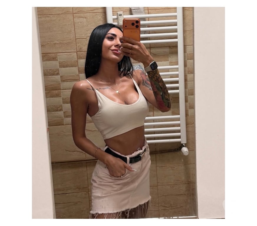 Escorts Nottinghamshire Nottingham - Photos for 😈 New Brunette Beauty – Sweet but Naughty🔥