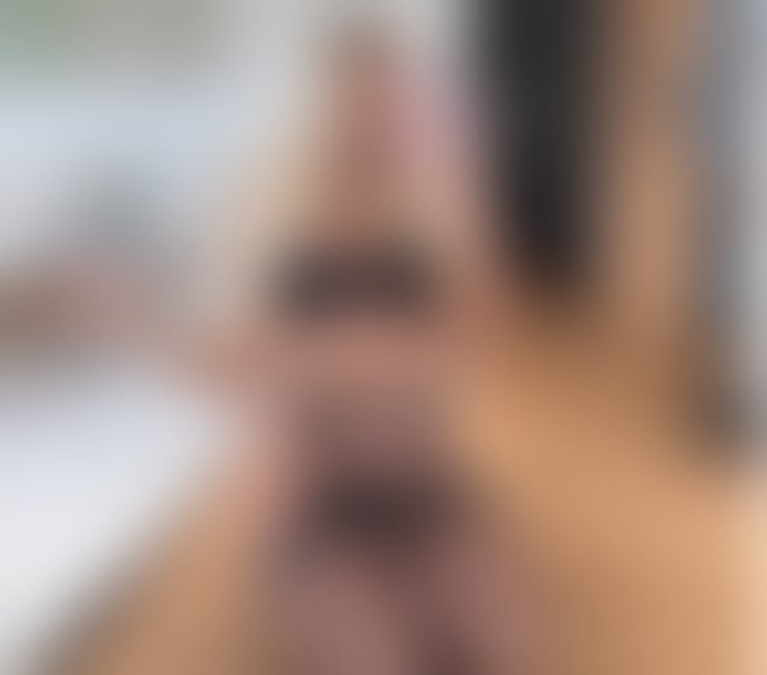 Brentwood Station - Brentwood — Sophi ready for you call me ❤️