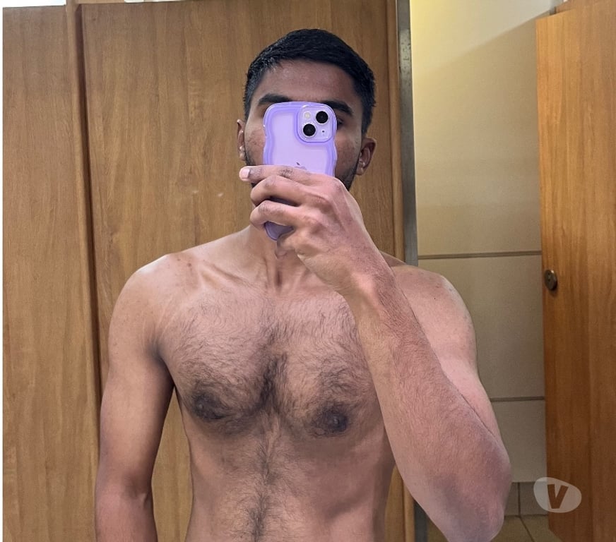 Escorts South East London Croydon - Photos for Premium Male Companion for Charming Ladies