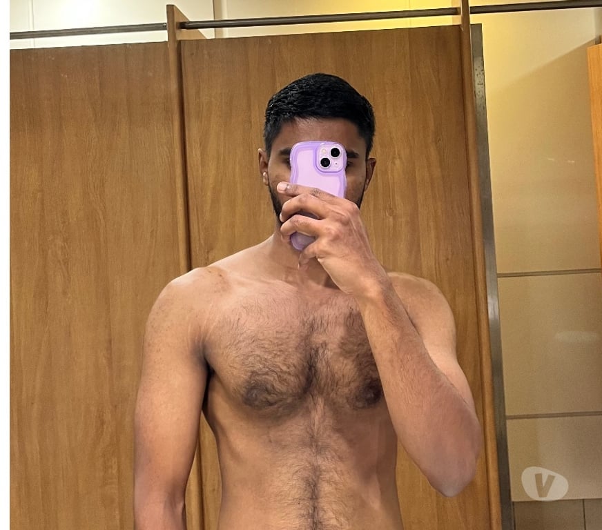 Escorts South East London Croydon - Photos for Premium Male Companion for Charming Ladies