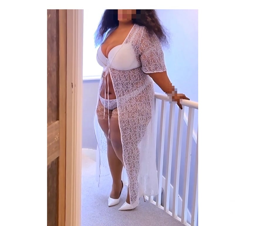 Escorts Cardiff Cathays - Cardiff - Photos for DESIRE YOUR LUSCIOUS, BREATHTAKINGLY SENSUAL QUEEN 👸