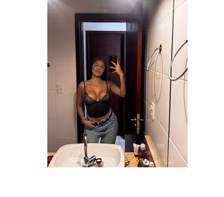 Escorts West London Hillingdon - Photos for 👠🍷jully 💚SEXY 🍑BRAZILIAN WhatsApp me 💄