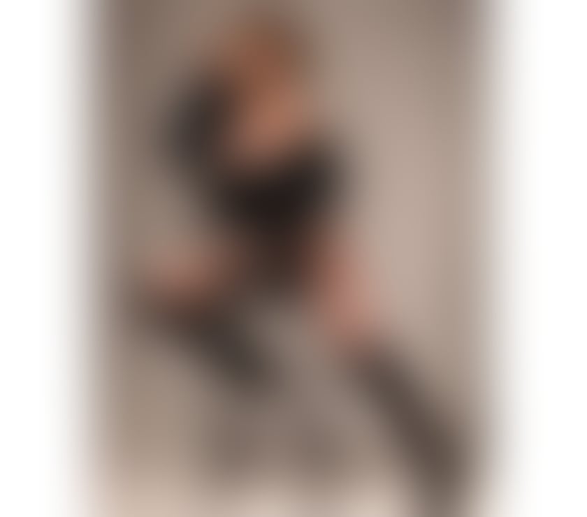 Escorts South West London Battersea - South West London - Photos for Battersea 🍷 Sip and hit 🎯 roof top 🔝 view