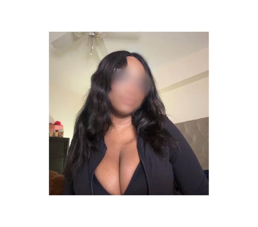 Adult Entertainment West London Hillingdon - Photos for BIG T!TS AND A WHOLE LOT OF ATTITUDE 💋 07348232275