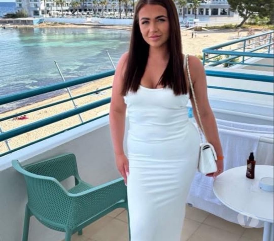 Adult Entertainment West London Hillingdon - Photos for Real couple- best angles -whatsappp us