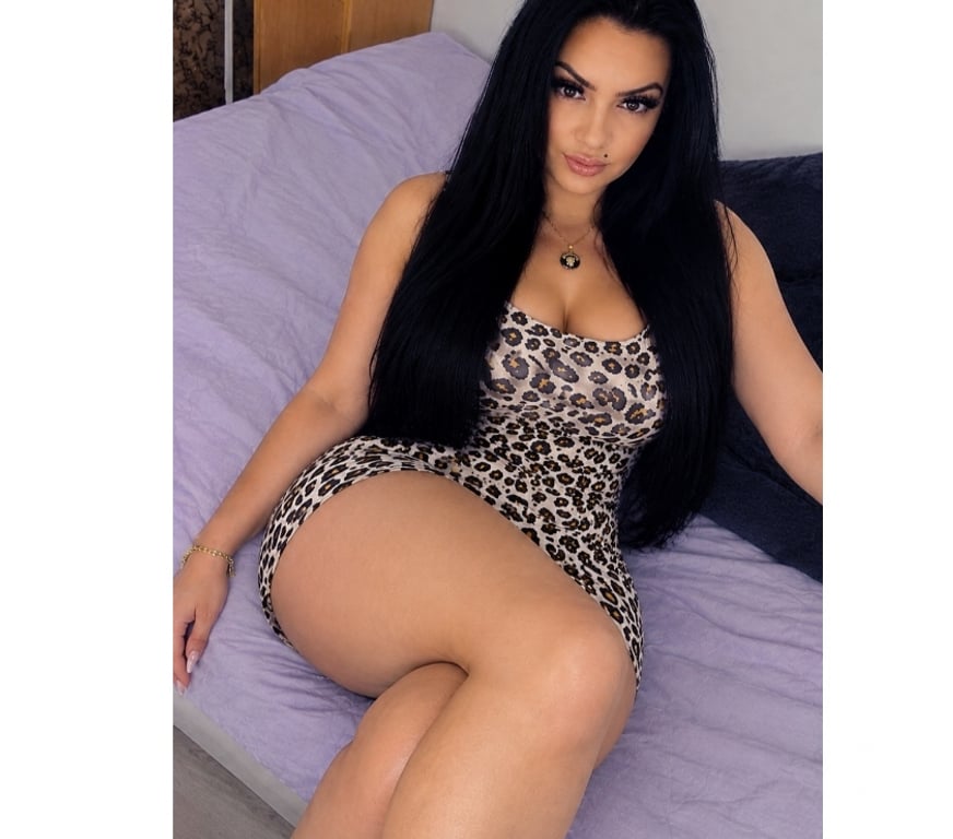 Escorts Greater Manchester Manchester - Photos for Sara best servys 🥂