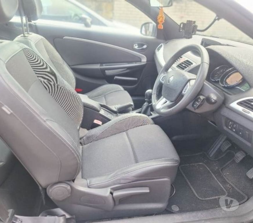 used cars for sale South Yorkshire Rotherham - Photos for SUPERB 75000 MLS MEGANE 1.4 CONVERTIBLE 2011