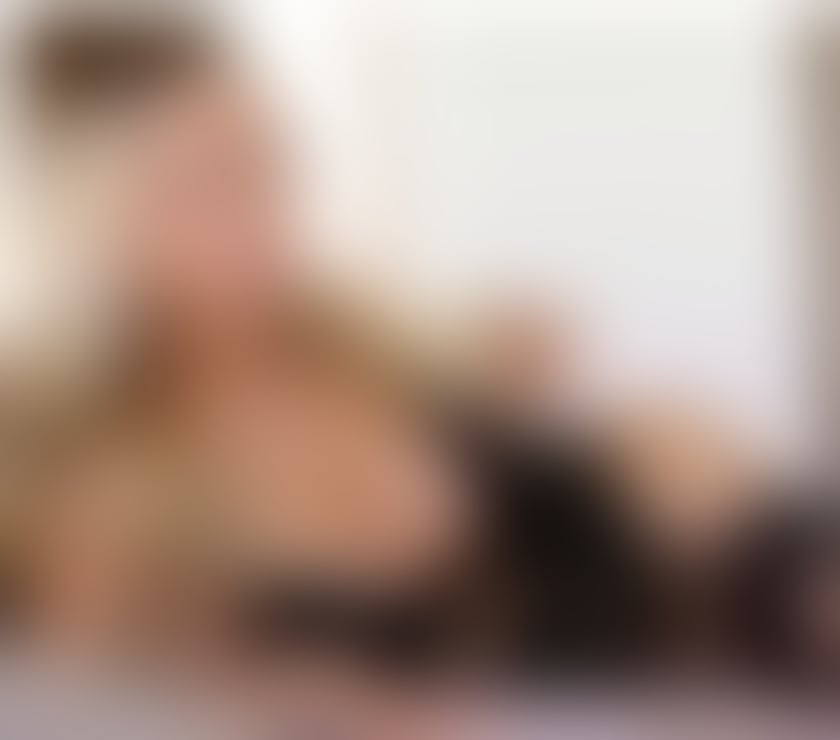 Escorts South East London Bromley - Photos for Lovely Megan for gentlemen pleasure and satisfaction!