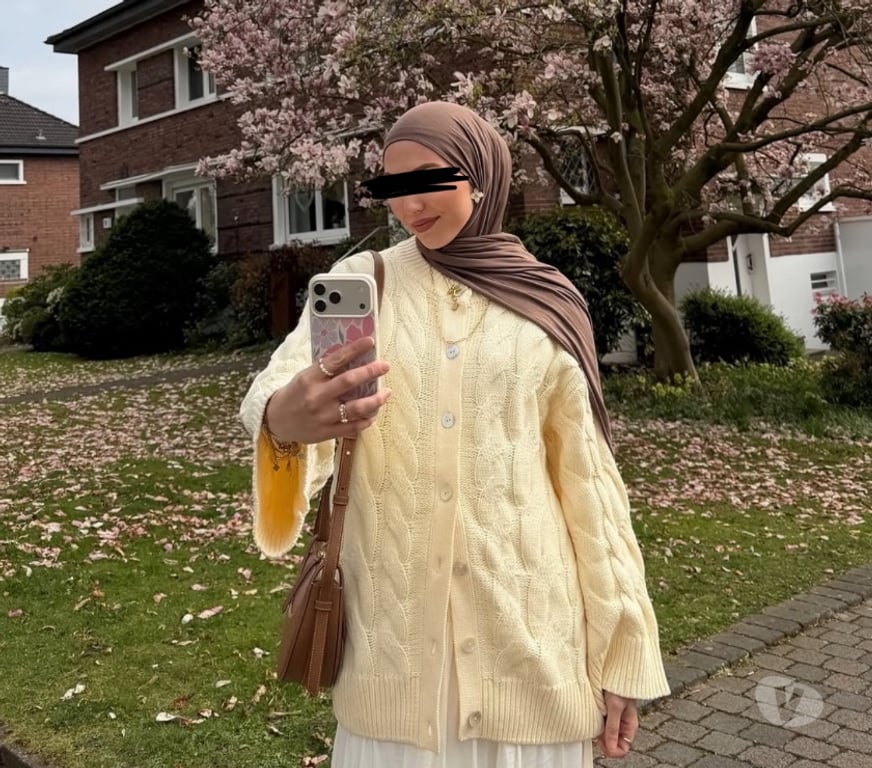 Escorts South East London Lambeth - South East London - Photos for Asian Muslim student-never rush-sweet and caring