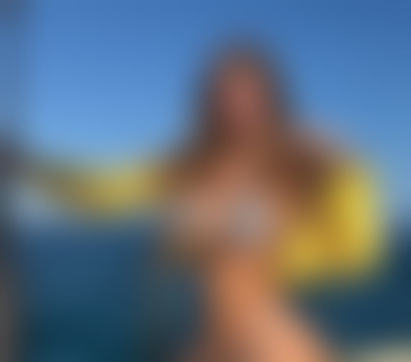Hull City Centre - Hull — ❤️ Tanisha and Tami 🔥 BIG BUM 😍 New in town kiss
