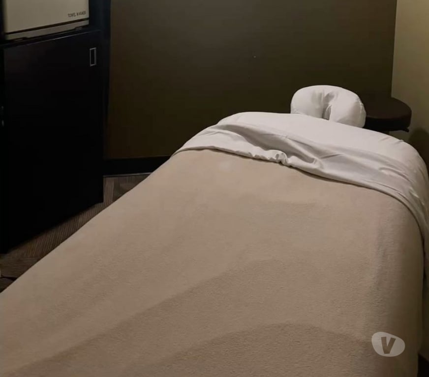 Full body massage Leicestershire Leicester - Photos for Exceptional Comfort. Personal Attention. Time Just for You.