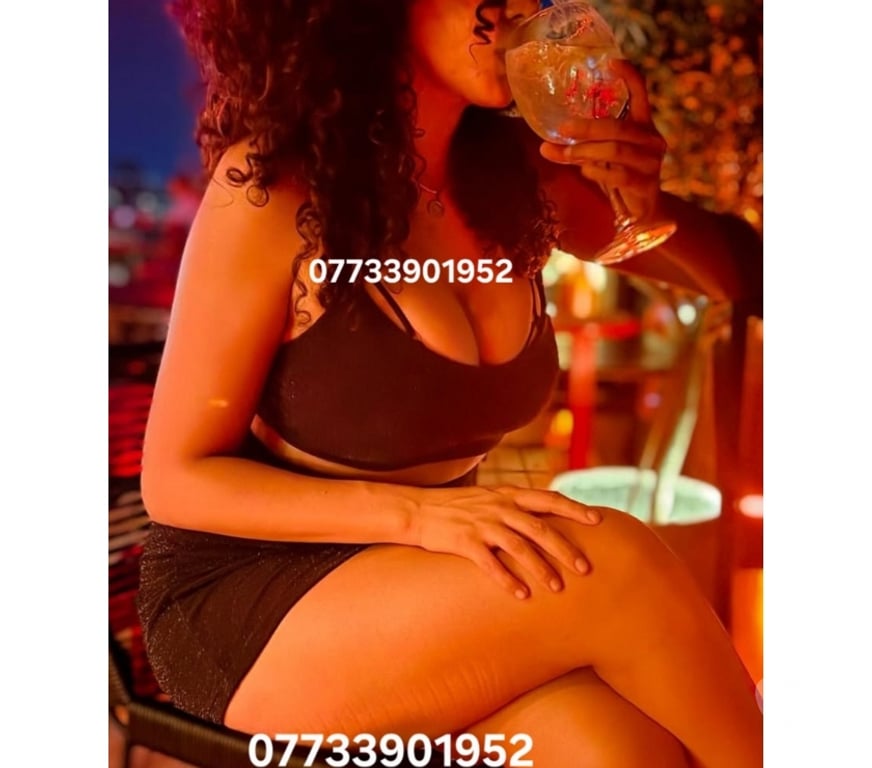 Escorts West Sussex Mid Sussex - Photos for Stunning Milf✨️looking 4 nice time💕East Grinstead📍