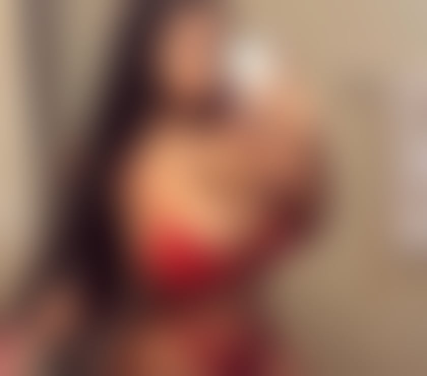 Escorts West Yorkshire Kirklees - Photos for Diana big boobs 👌😘curvy 👌latina💕😘