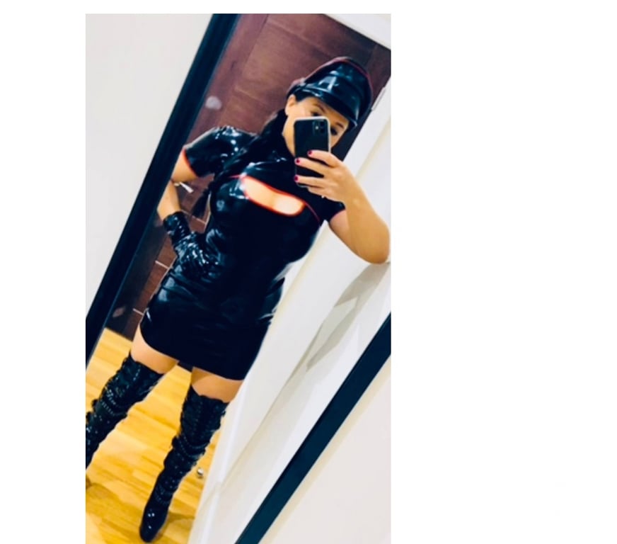 Escorts West Yorkshire Leeds - Photos for Mistress Meduza BDSM roleplay