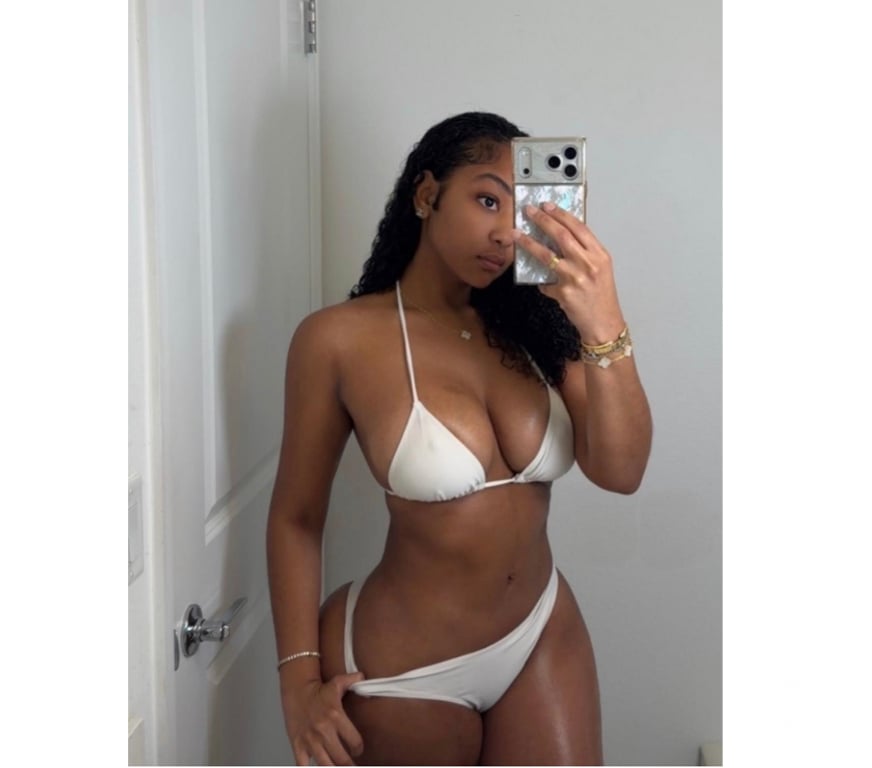 Escorts North West London Camden - Photos for 🌸💋 ISABELLA 💋 HOT & GORGEOUS 🌹 SWEET SMILE 😘