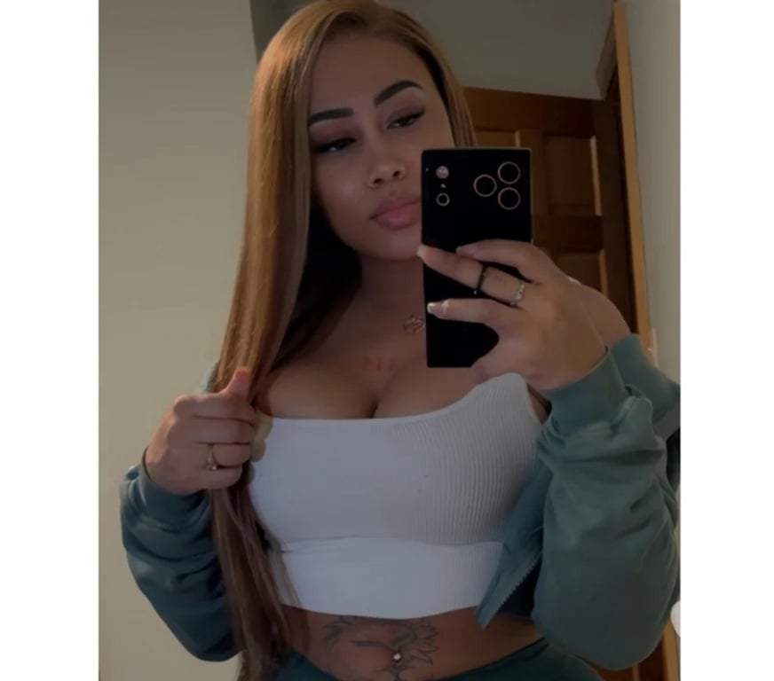 Escorts East London Hackney Central - East London - Photos for Liza Sophisticated, Friendly Companion Available