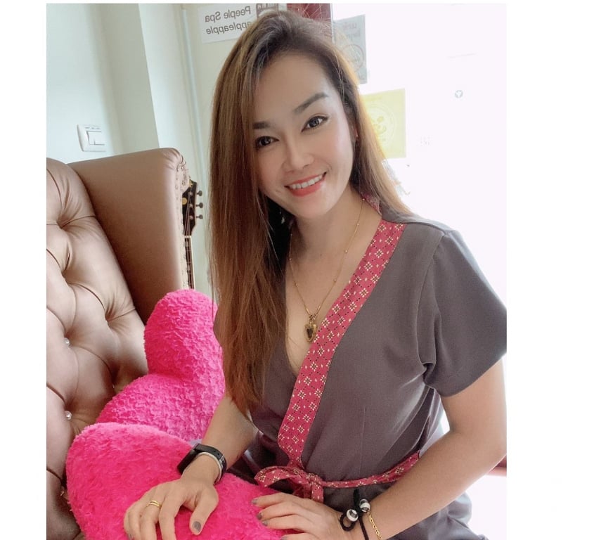 Escorts Warwickshire Warwick - Photos for Emmie Thai Girl - Professional Massage and Body to Body 😘