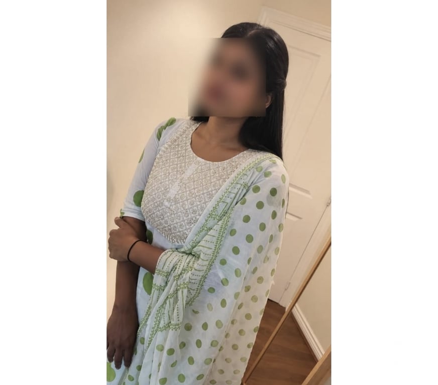 Escorts Ealing Southall - Ealing - Photos for South Indian Tamil Girl New in Southall