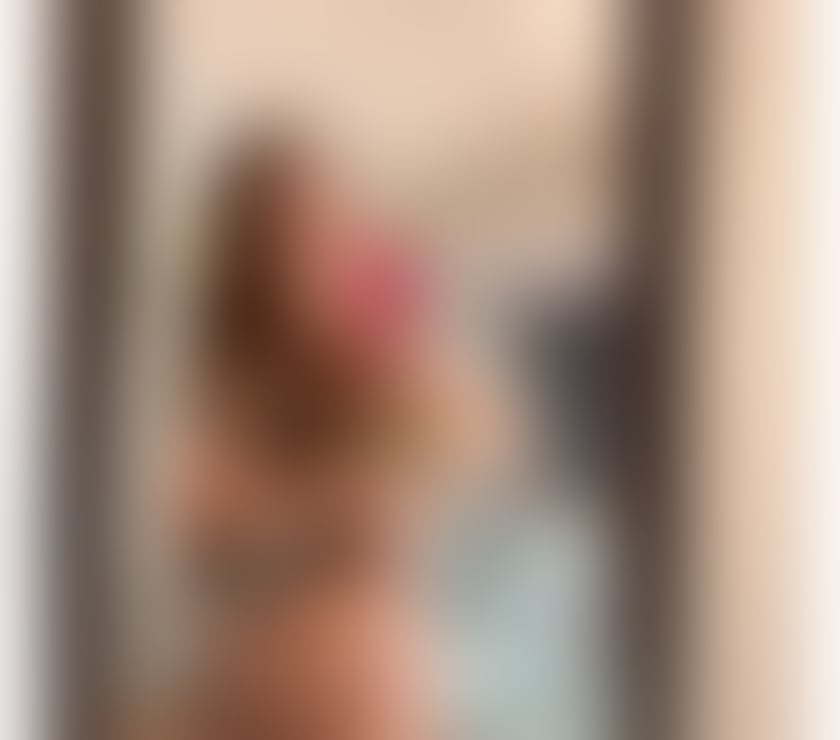 Escorts South East London Camberwell - South East London - Photos for 🌺 Isabella – Elegant Latina with a Warm Touch 🌺