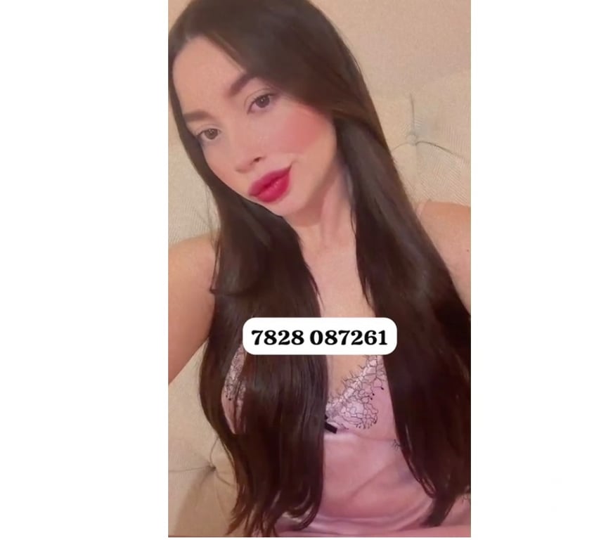 Escorts Essex Chelmsford - Photos for Luna style GFE satisfaction and pleasure