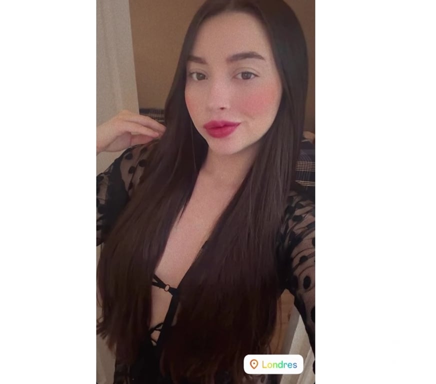 Escorts Essex Chelmsford - Photos for Luna style GFE satisfaction and pleasure