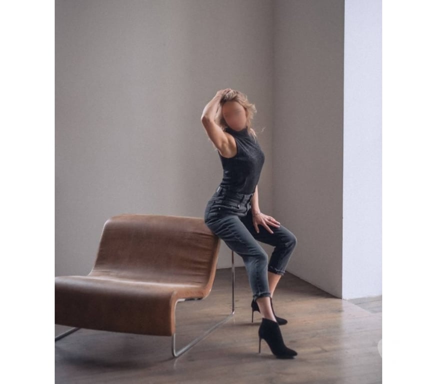 Escorts North West London Mill Hill - North West London - Photos for BEST TANTRIC MASSAGE IN ENFIELD & BODY TO BODY HAND
