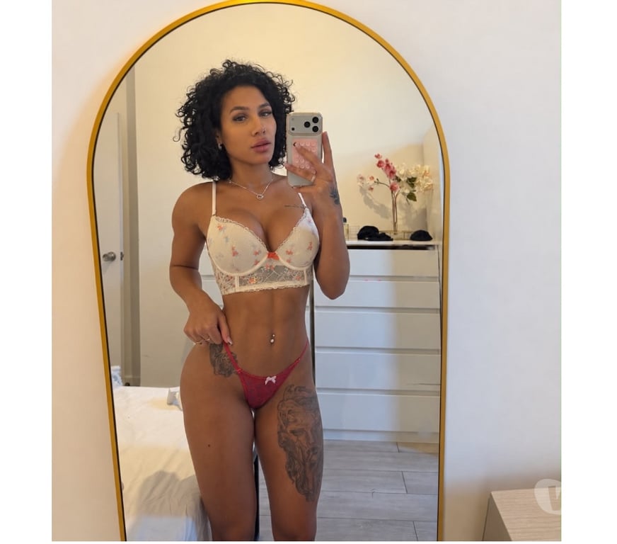 Escorts Greater Manchester Manchester - Photos for Lore cute real pics