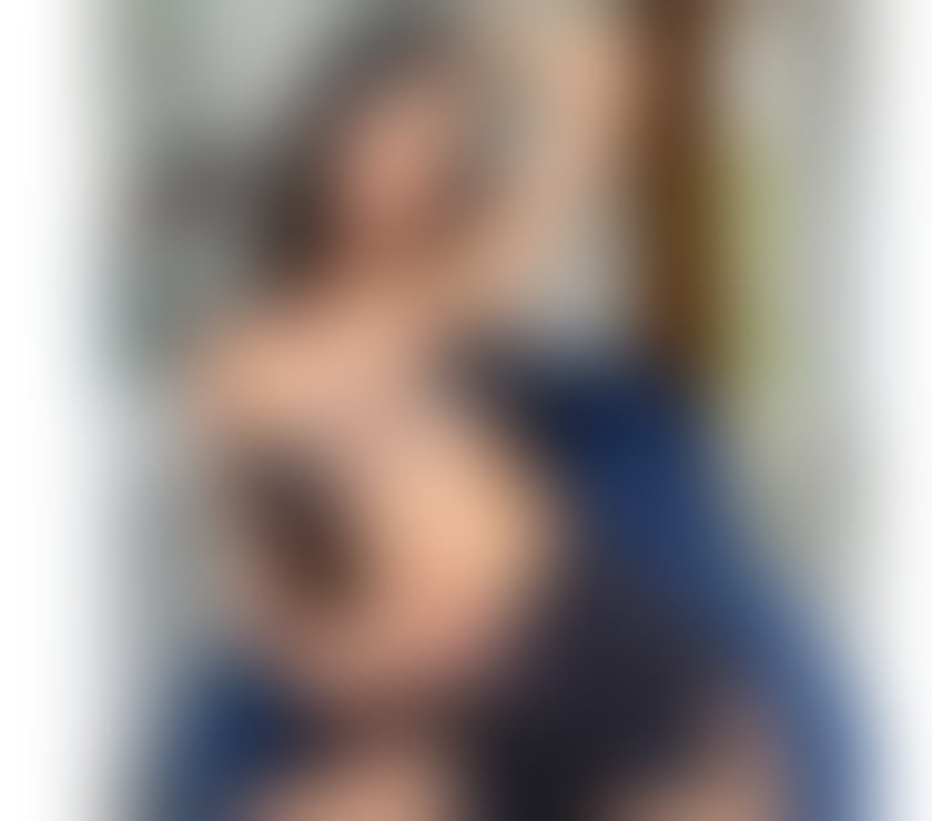 Escorts Nottinghamshire Nottingham - Photos for 🔞Bombshell Party🥂Strap-on lovers?Domination ALEVEL💦