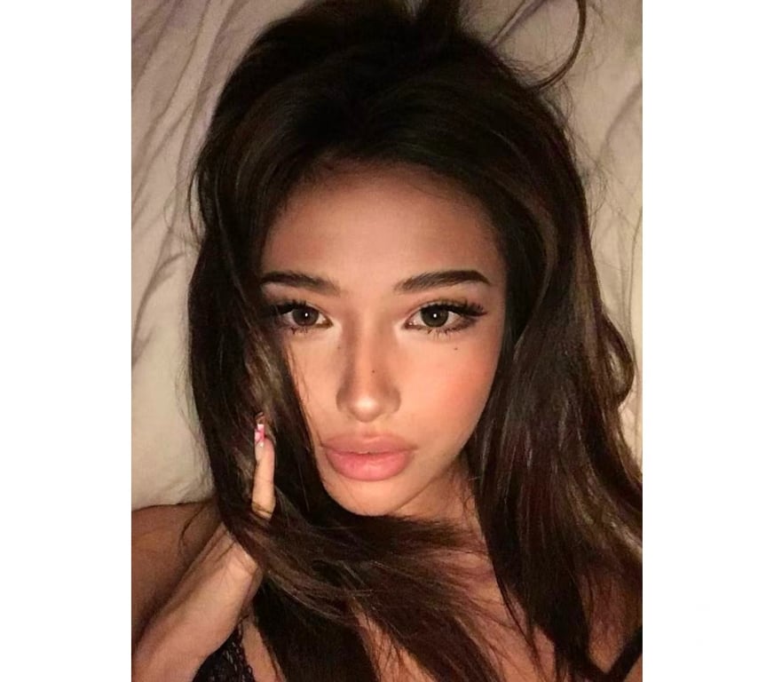 Escorts Shropshire Telford and Wrekin - Photos for Hot Filipina girls