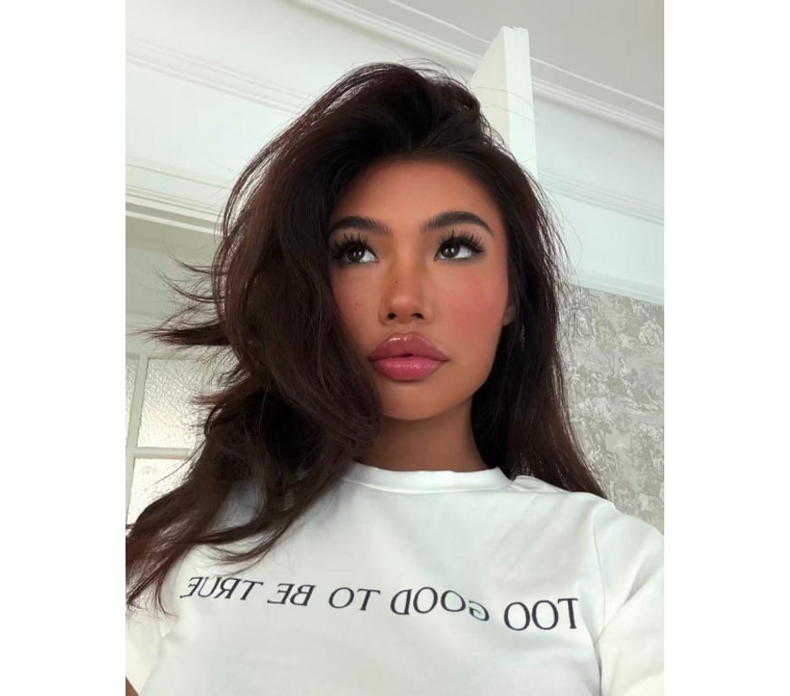 Escorts Shropshire Telford and Wrekin - Photos for Hot Filipina girls