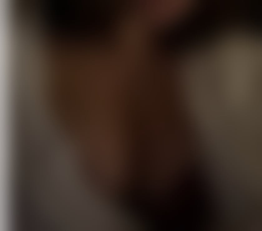 Escorts Kent Maidstone - Photos for Leggy Bombshell with a Dark Side