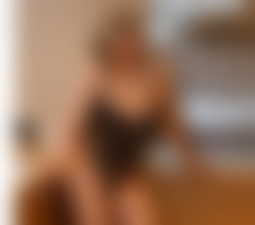 Escorts North London Islington - North London - Photos for Elegant Dominatrix | Private Domination Experience