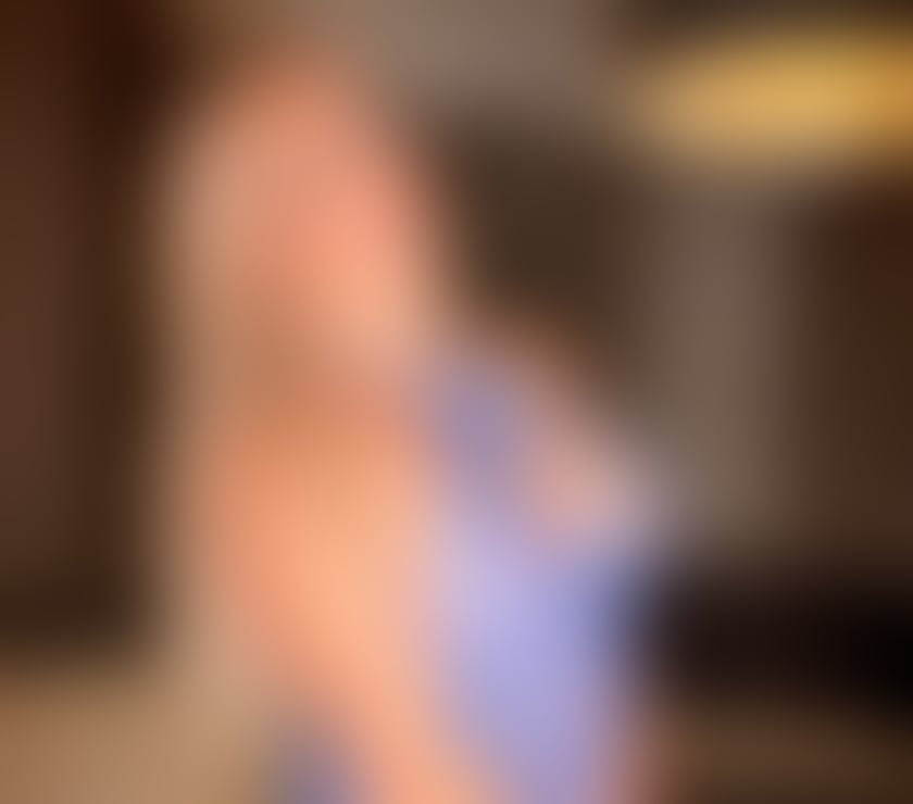 Escorts West London Hillingdon - Photos for BRITISH - MILF - 34E's - PORNSTAR