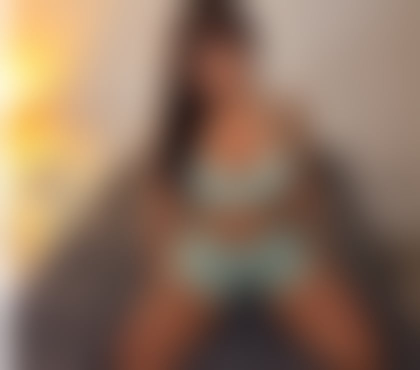 Escorts North Northamptonshire Corby - North Northamptonshire - Photos for Yara, a Brazilian girl who loves to party.