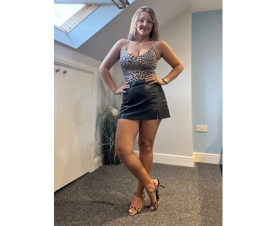 Escorts West London Hounslow - Photos for Chiny new in town !