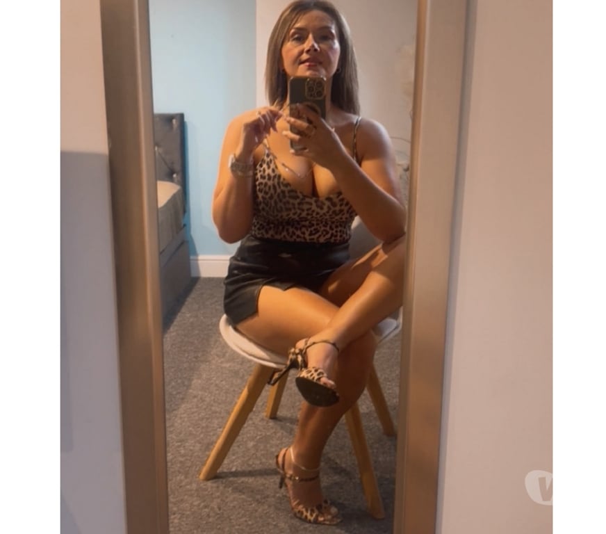 Escorts West London Hounslow - Photos for Chiny new in town !