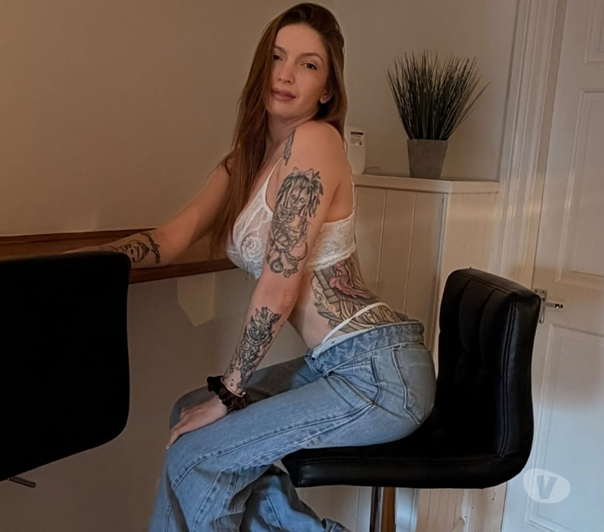 Escorts North Northamptonshire Corby - North Northamptonshire - Photos for Karen, Brazilian girl who loves to party. 🇧🇷🍾💃