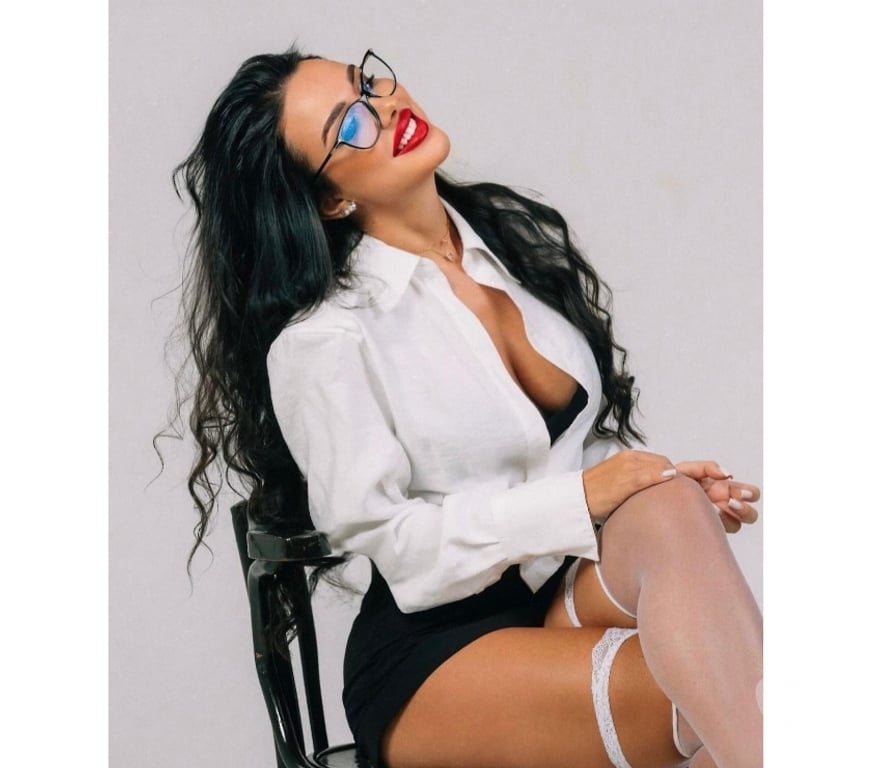 Escorts East London Commercial Road - East London - Photos for PAOLA 🧡YOUR BEST CHOICE 💯 GENUINE