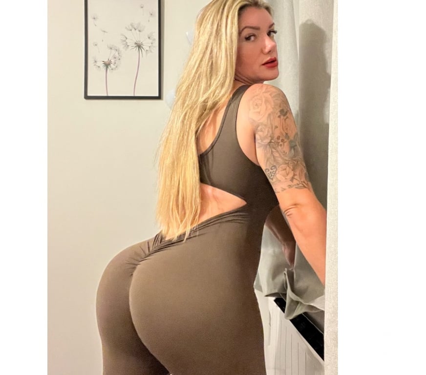 Escorts West Midlands Coventry - Photos for ViroriaBRAZIl🇧🇷🔥yourBESTgirlfriend❤️