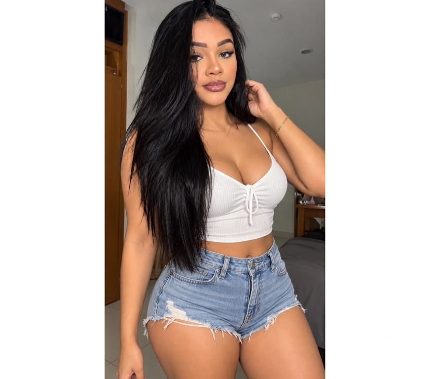 Escorts North West London Hendon - North West London - Photos for 💋🍭 DANI 💋 BRAZILIAN KISSING PARTY 🇧🇷�