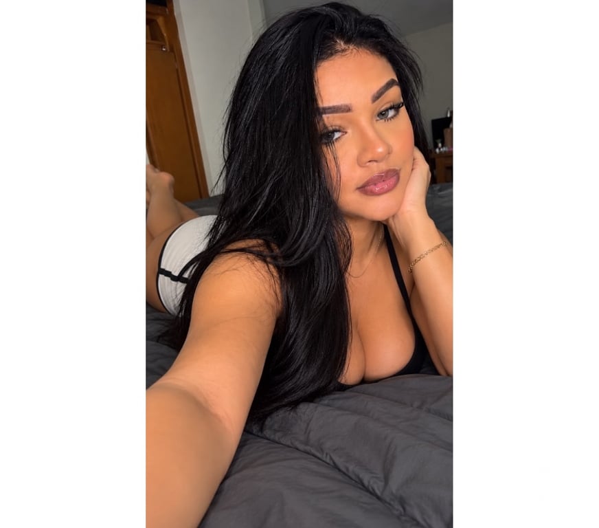 Escorts North West London Hendon - North West London - Photos for 💋🍭 DANI 💋 BRAZILIAN KISSING PARTY 🇧🇷�