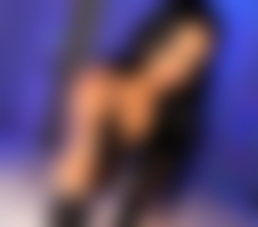 Escorts South East London Woolwich - South East London - Photos for SE18 party Girl🔥Thalia 🇧🇷