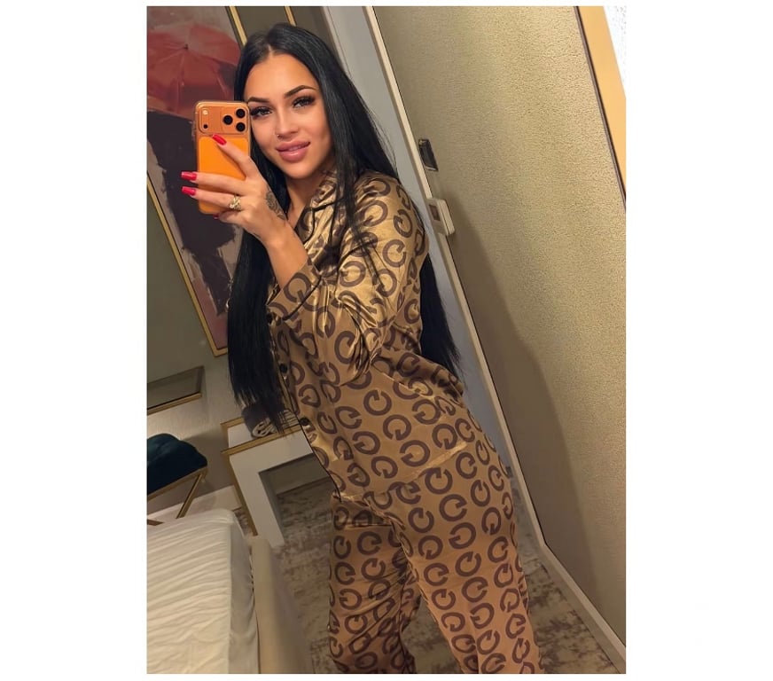 Escorts East London Redbridge - Photos for 🥰nicoleta new 🥰here for you🥰 baby