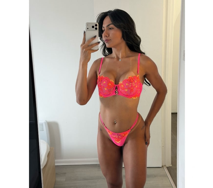 Trans Escorts Reading Reading Town Centre - Reading - Photos for TS JULIANA GIRL HOT 👠🍆😈🔥😋