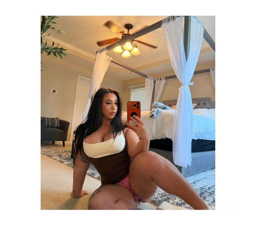 Escorts Wiltshire Swindon - Photos for BEST A LVL NAUGHTY MIND