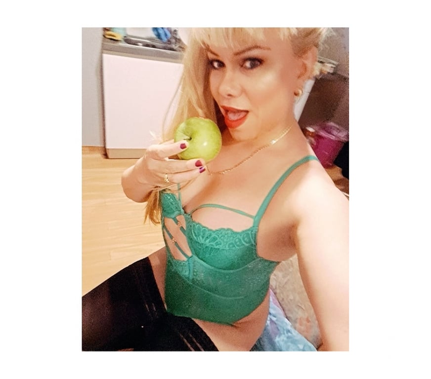 Trans Escorts East London Canary Wharf - East London - Photos for TRANS ELEKTRA! READY TO FULFILL YOUR DEEPEST DESIRES
