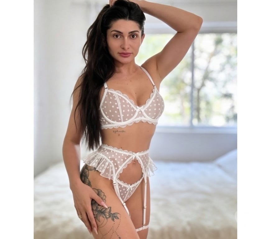 Escorts East London Bow - East London - Photos for Alicia Hot New 🔥